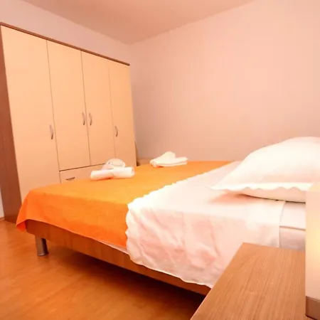 One-bedroom With Terrace A2 * Traù