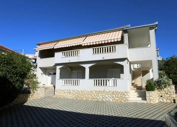 One-bedroom With Terrace A2 Apartment *