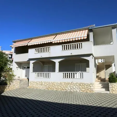 One-bedroom With Terrace A2 Apartment *
