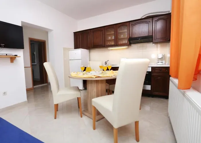 One-bedroom With Terrace A2 * Traù